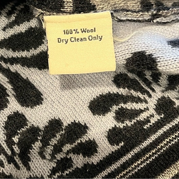 💙 NEVE DESIGNS – Wool Floral & Striped Cardigan (S/M) - Picture 3 of 8